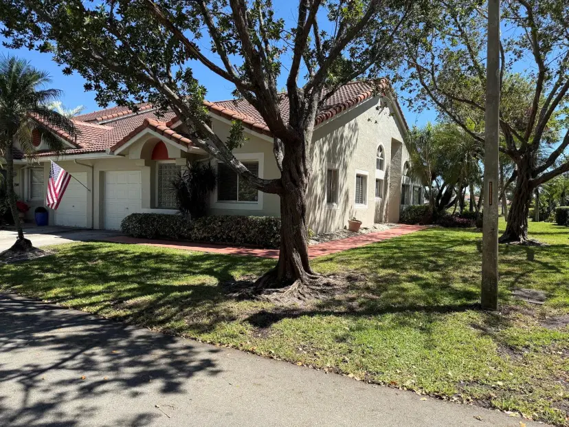 Picture of 7506 S Pinewalk Dr 102-2, Margate FL 33063