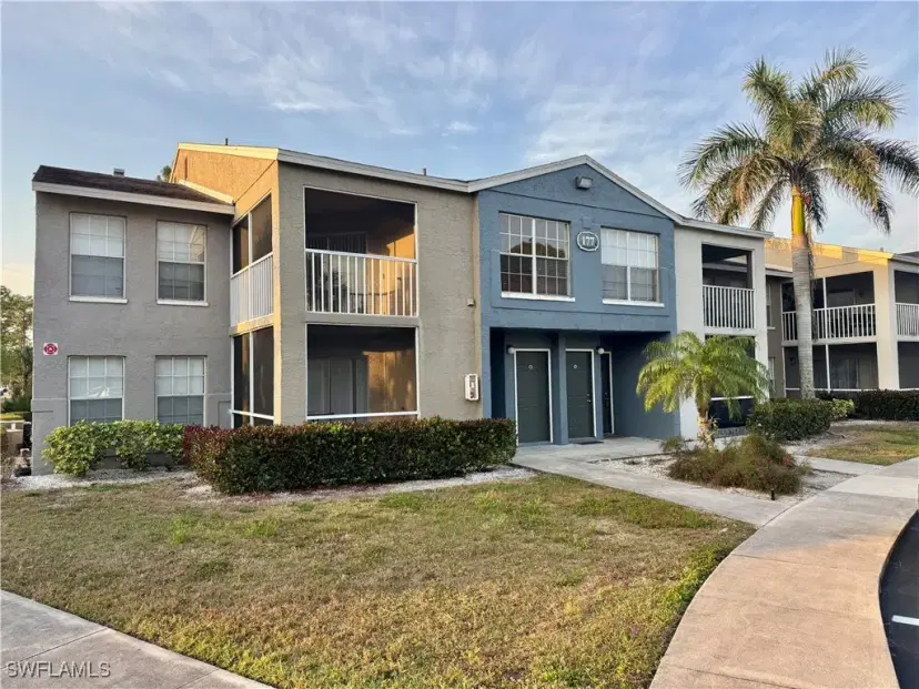 Picture of 177 Santa Clara Dr 177-5, Naples FL 34104