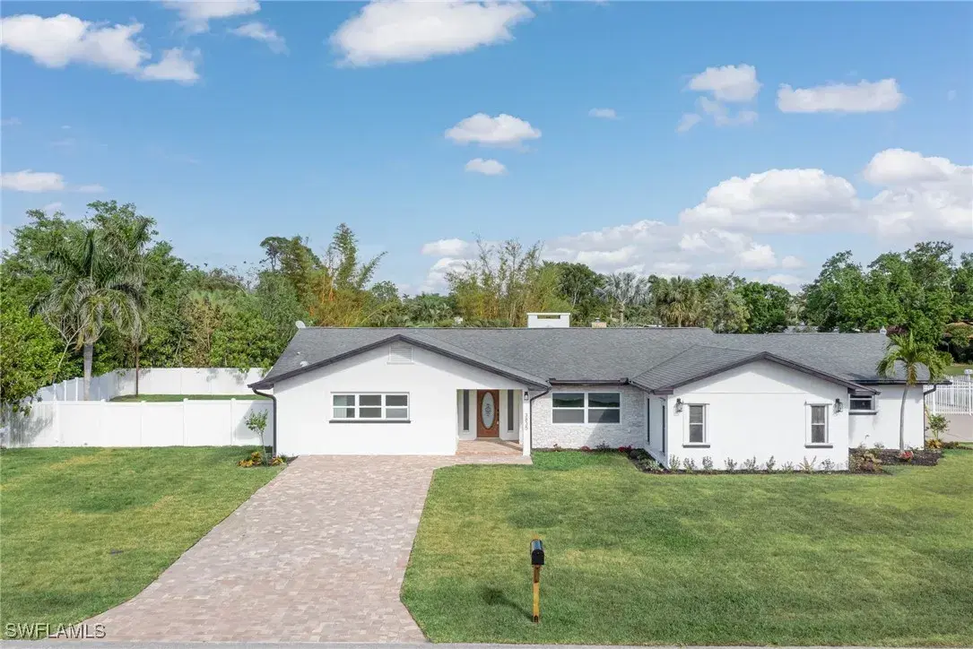 Picture of 3835 Harold Ave, Fort Myers, FL 33901