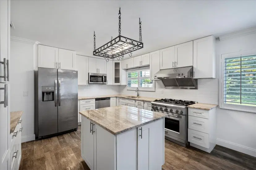 Picture of 2440 8Th Avenue Sw, Vero Beach FL 32962