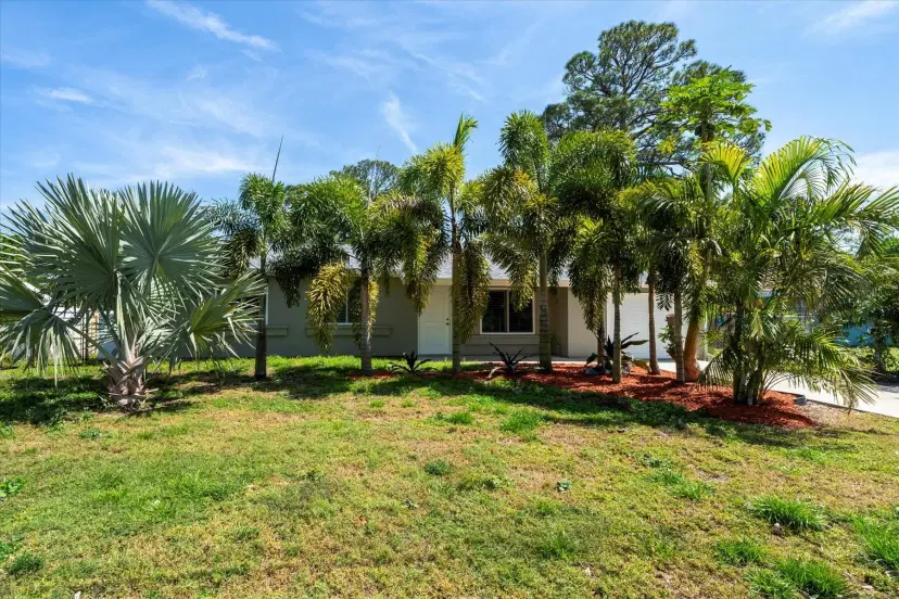 Picture of 2440 8Th Avenue Sw, Vero Beach FL 32962