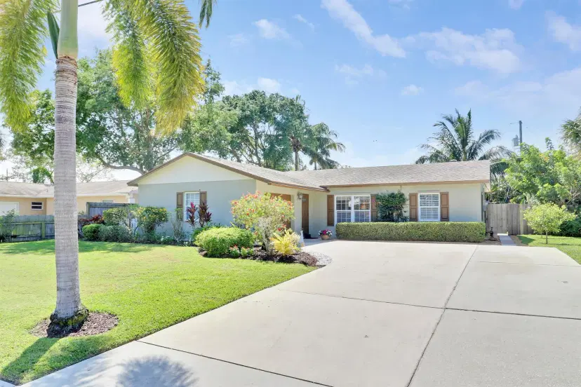 Picture of 14341 Palmwood Road, Palm Beach Gardens FL 33410