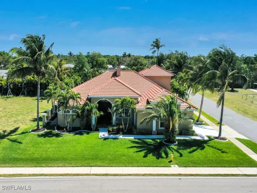 Picture of 5667 Winkler Rd, Fort Myers FL 33919