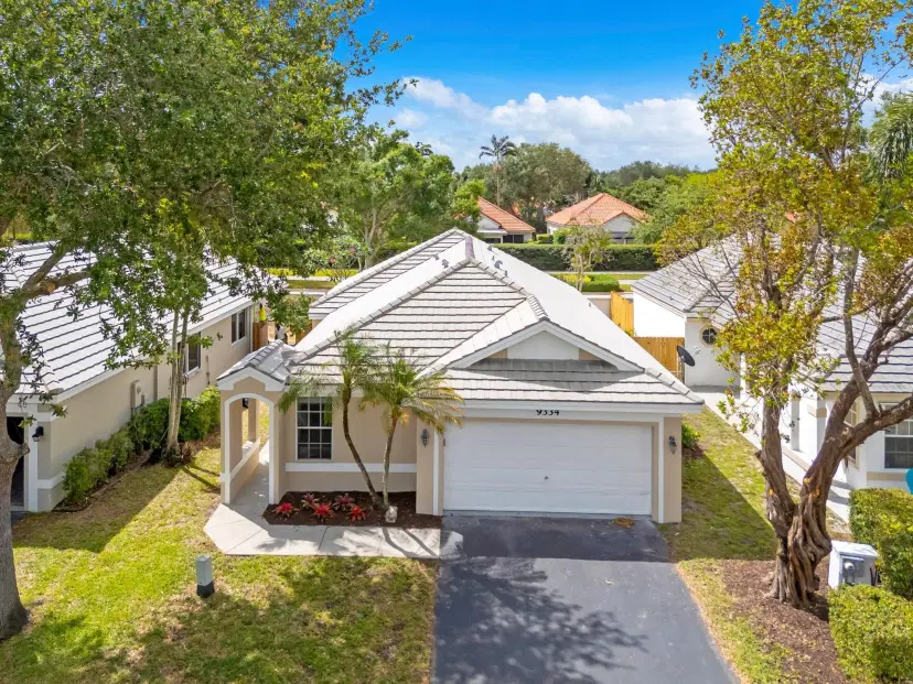 Picture of 9334 Arborwood Cir, Davie FL 33328