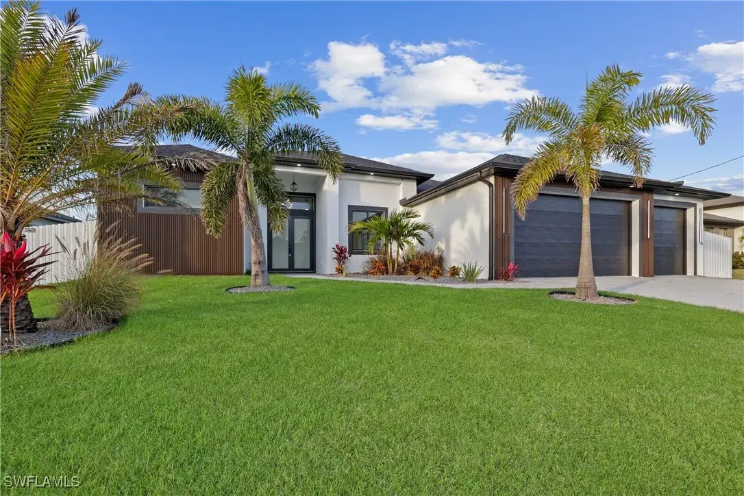 Picture of 1503 SW 1St Ter, Cape Coral, FL 33991