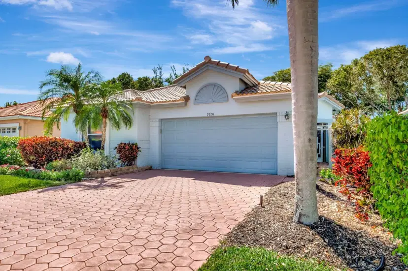 Picture of 9858 Harbour Lake Circle, Boynton Beach FL 33437