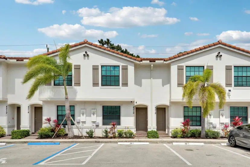 Picture of 4216 Napoli Lake Drive, Riviera Beach FL 33410