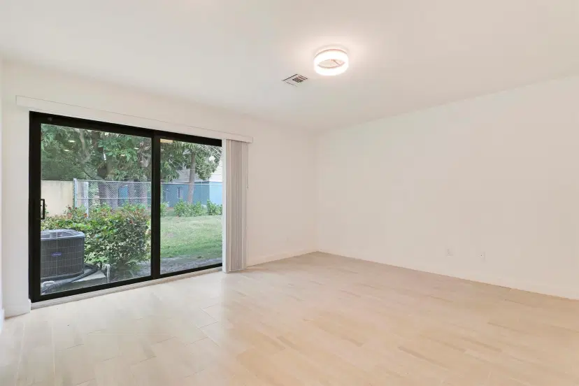 Picture of 4216 Napoli Lake Drive, Riviera Beach FL 33410