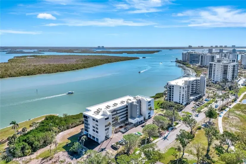 Picture of 4223 Bay Beach Ln 4H, Fort Myers Beach FL 33931