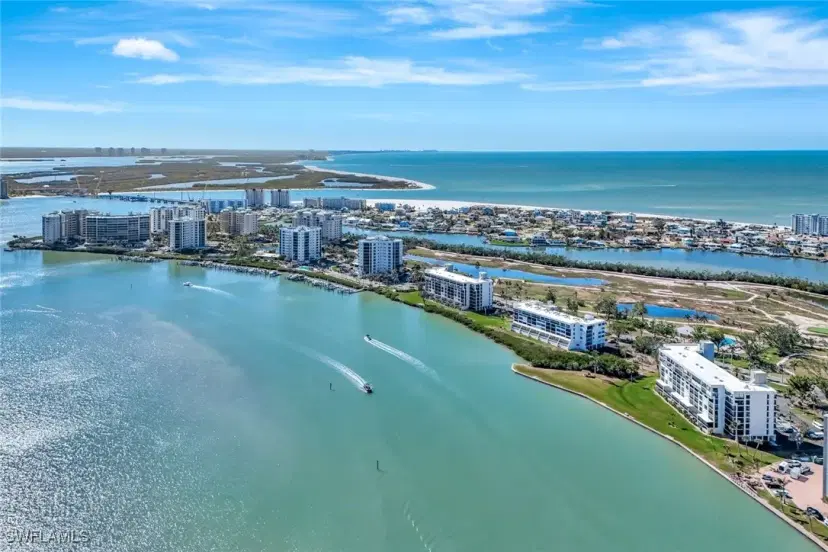 Picture of 4223 Bay Beach Ln 4H, Fort Myers Beach FL 33931