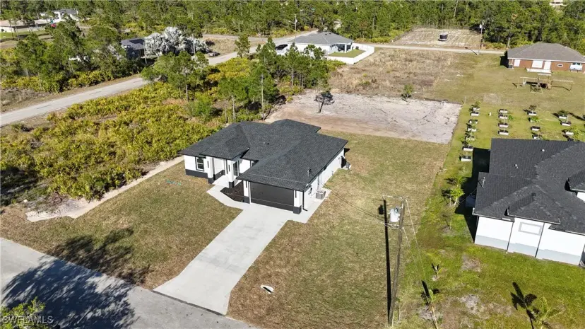 Picture of 1320 Dixie Ave, Lehigh Acres FL 33972