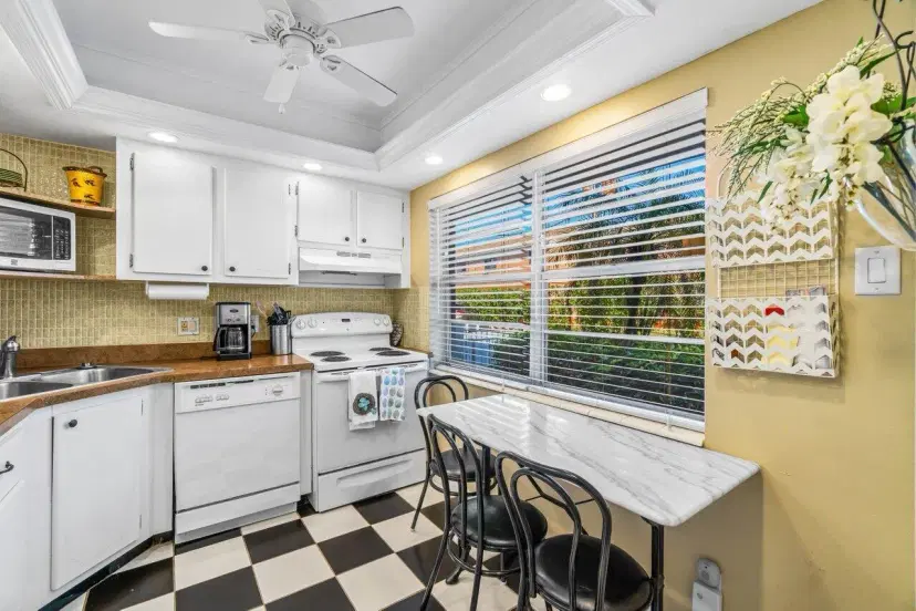 Picture of 25 SE 13Th A5 Street A5, Boca Raton FL 33432