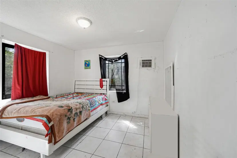 Picture of 12260 N N Miami Avenue, North Miami FL 33168