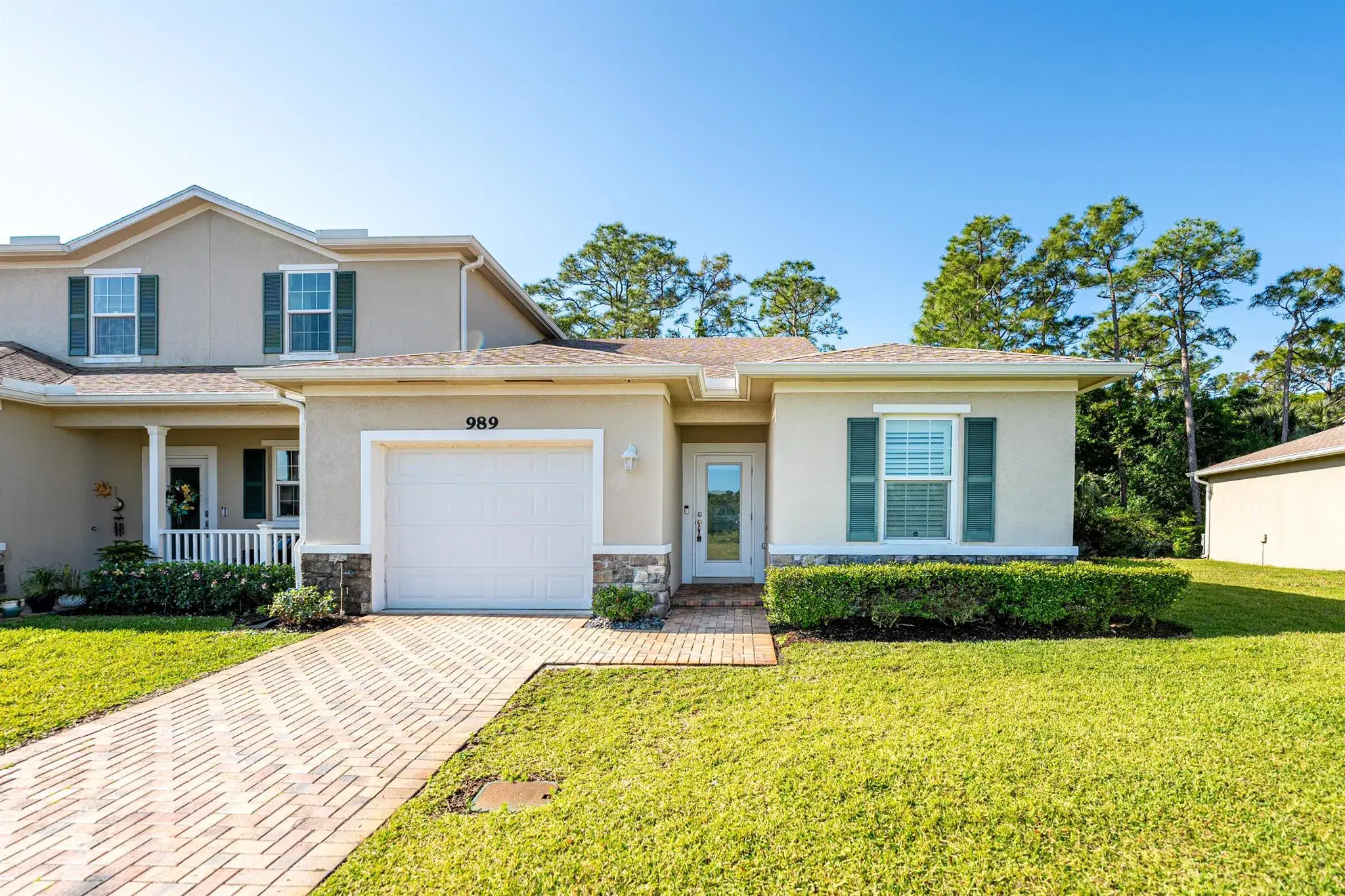 Picture of 989 NE Trailside Run, Port St Lucie, FL 34983