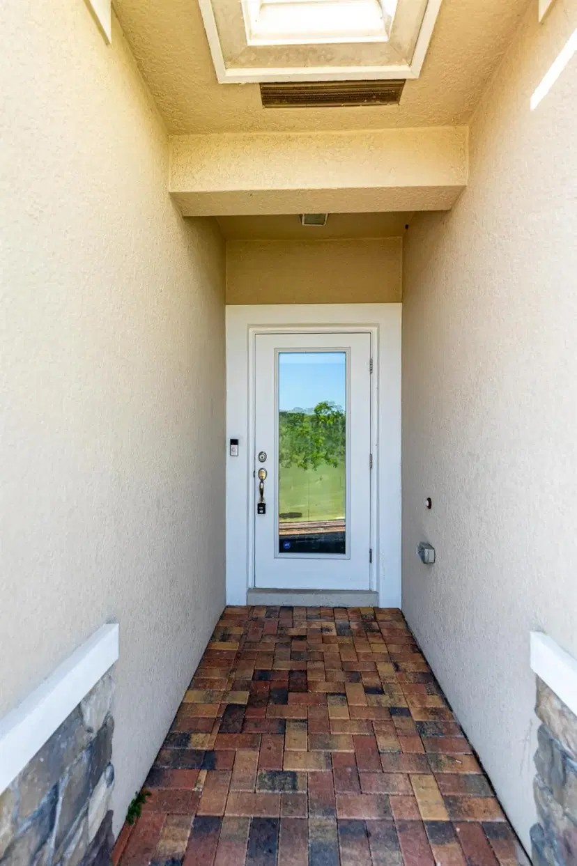 Picture of 989 NE Trailside Run, Port St Lucie FL 34983