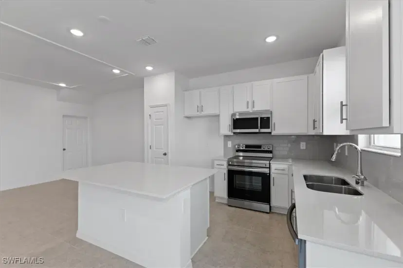 Picture of 17375 Peregrine Way, Punta Gorda FL 33982