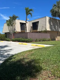 Picture of 6816 68Th Way, West Palm Beach, FL 33409