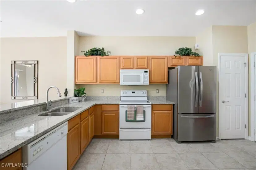 Picture of 15703 Marcello Cir, Naples FL 34110