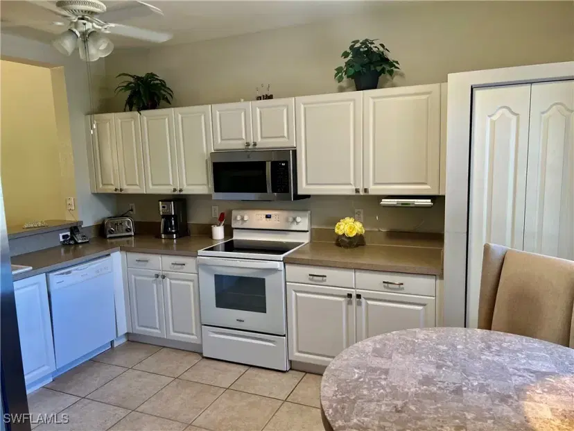 Picture of 770 Luisa Ln 2, Naples FL 34104