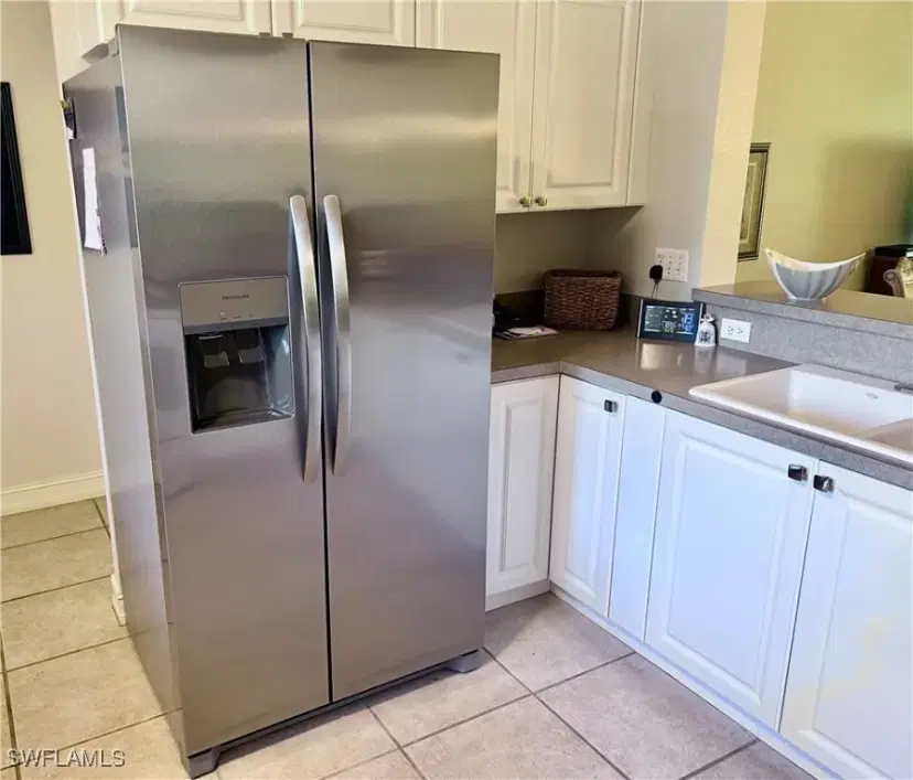 Picture of 770 Luisa Ln 2, Naples FL 34104