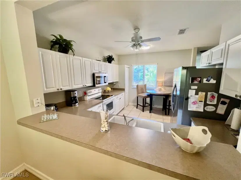 Picture of 770 Luisa Ln 2, Naples FL 34104