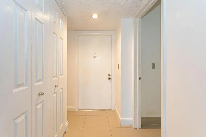 Picture of 3810 Via Poinciana 104, Lake Worth FL 33467
