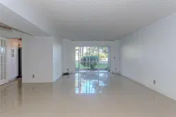 Picture of 3810 Via Poinciana 104, Lake Worth, FL 33467