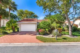 Picture of 19 Glens Drive W, Boynton Beach, FL 33436