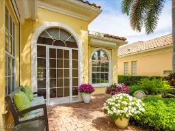 Picture of 5401 Freeport Ln, Naples, FL 34119