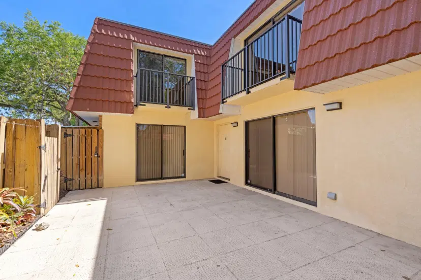 Picture of 9919 NW 6Th Court, Plantation FL 33324