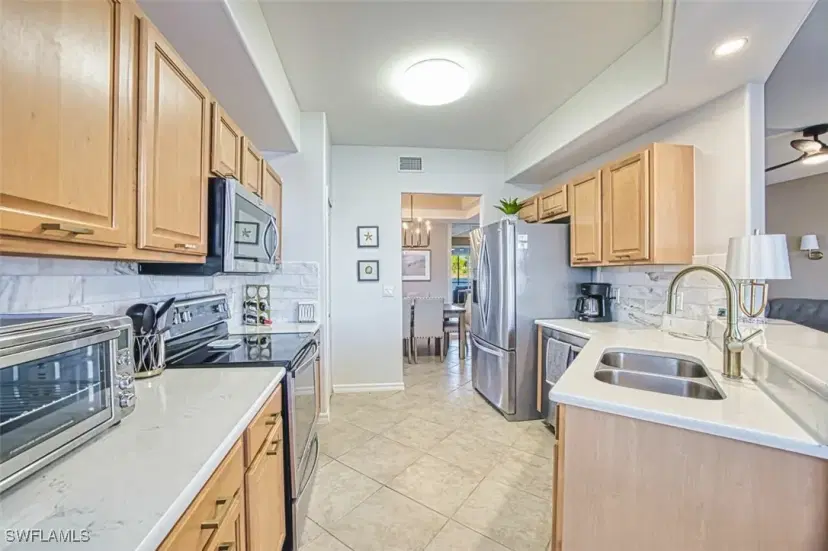 Picture of 10020 Sky View Way 902, Fort Myers FL 33913