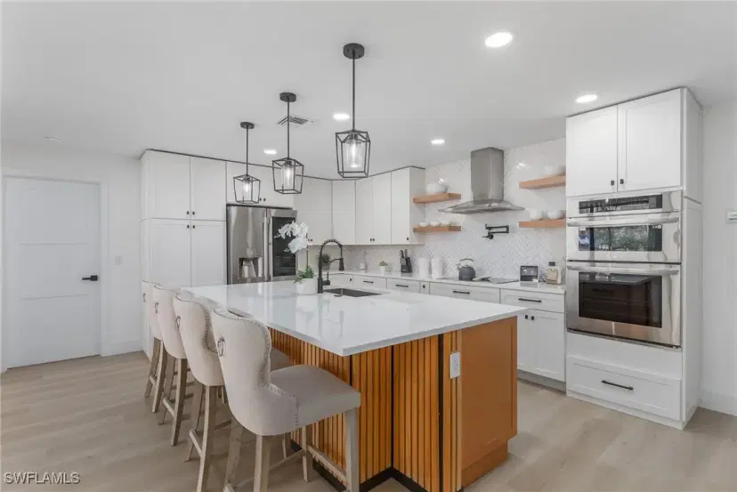 Picture of 9870 White Sands Pl, Bonita Springs FL 34135