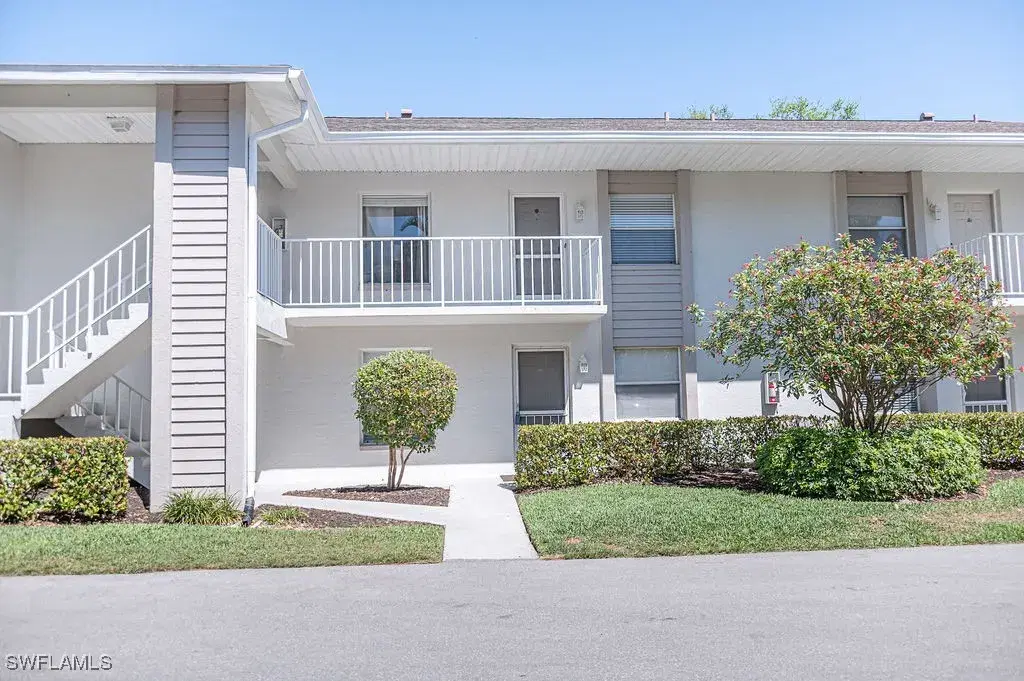 Picture of 1392 Churchill Cir O102, Naples, FL 34116