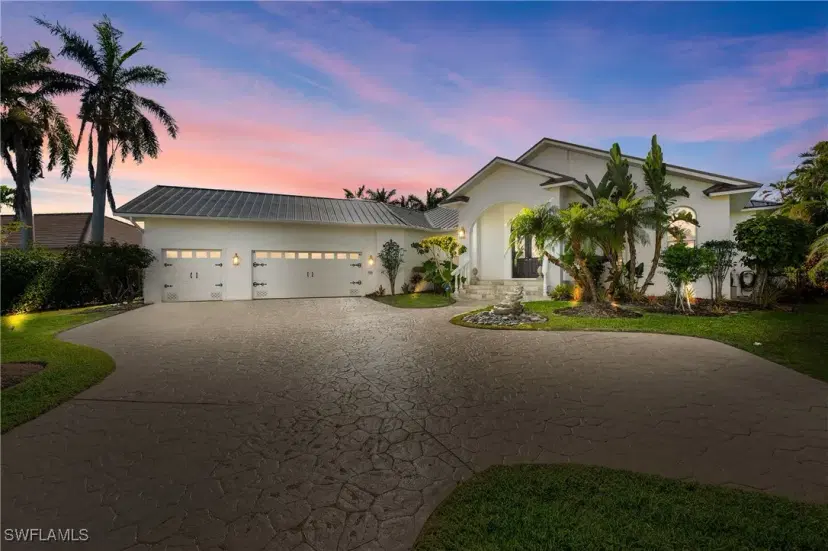 Picture of 930 E Inlet Dr, Marco Island FL 34145