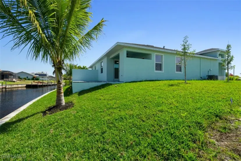 Picture of 1105 SE 38Th St, Cape Coral FL 33904