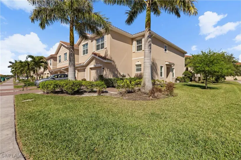 Picture of 2694 Citrus St, Naples FL 34120