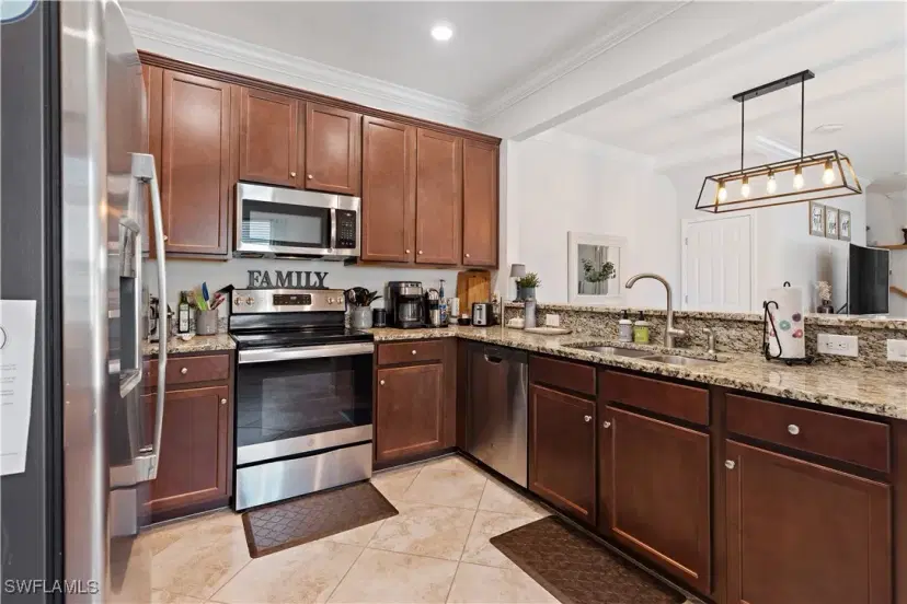 Picture of 2694 Citrus St, Naples FL 34120