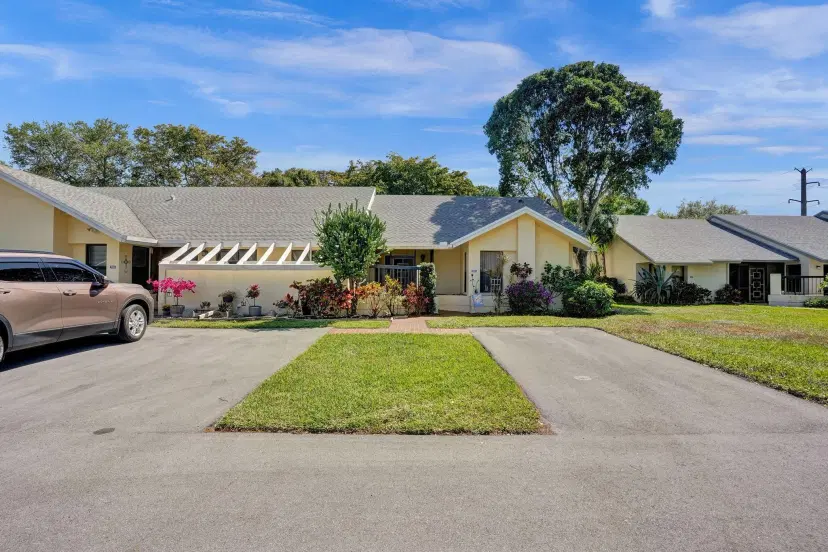 Picture of 10908 Waterberry Ct, Boca Raton FL 33498