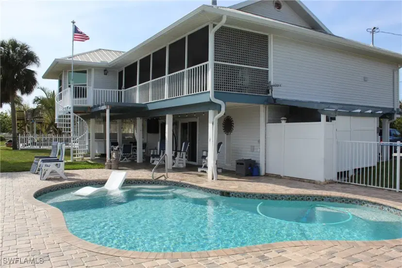 Picture of 453 Seaworthy Rd, North Fort Myers FL 33903