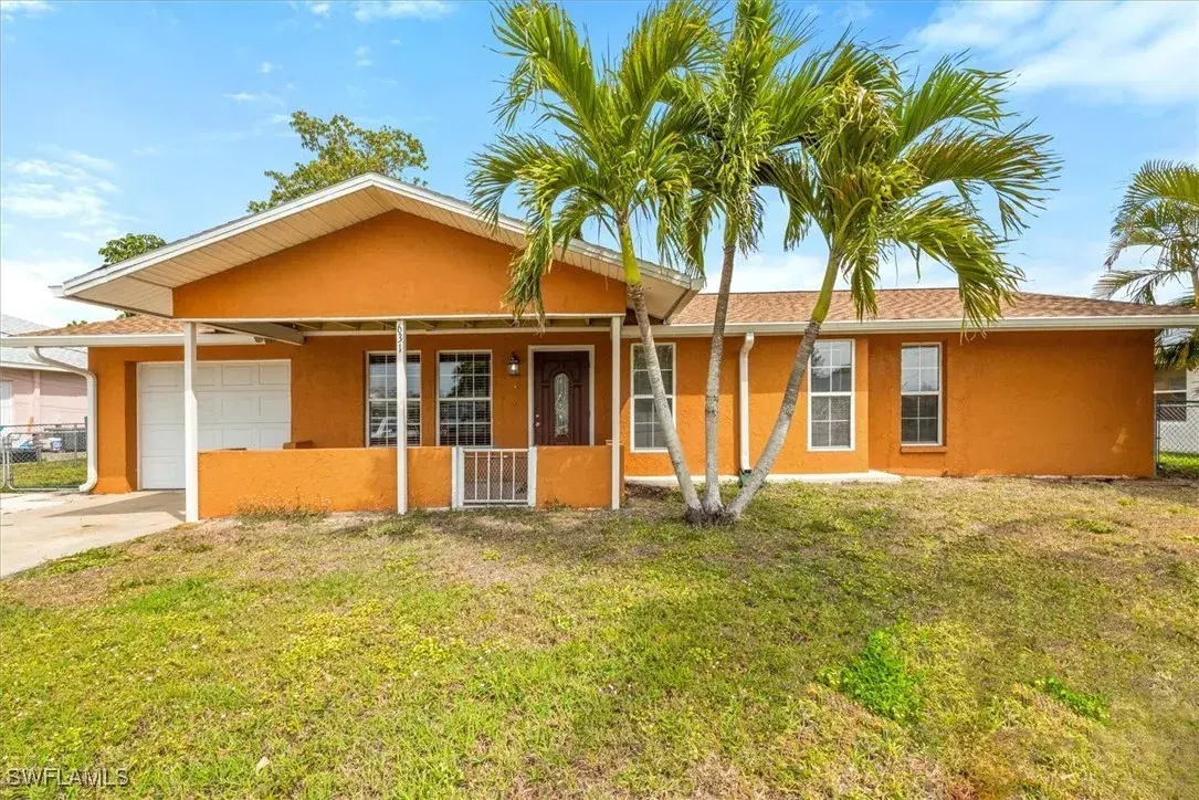 Picture of 631 SE 34Th Ter, Cape Coral, FL 33904