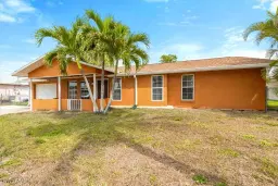 Picture of 631 SE 34Th Ter, Cape Coral, FL 33904