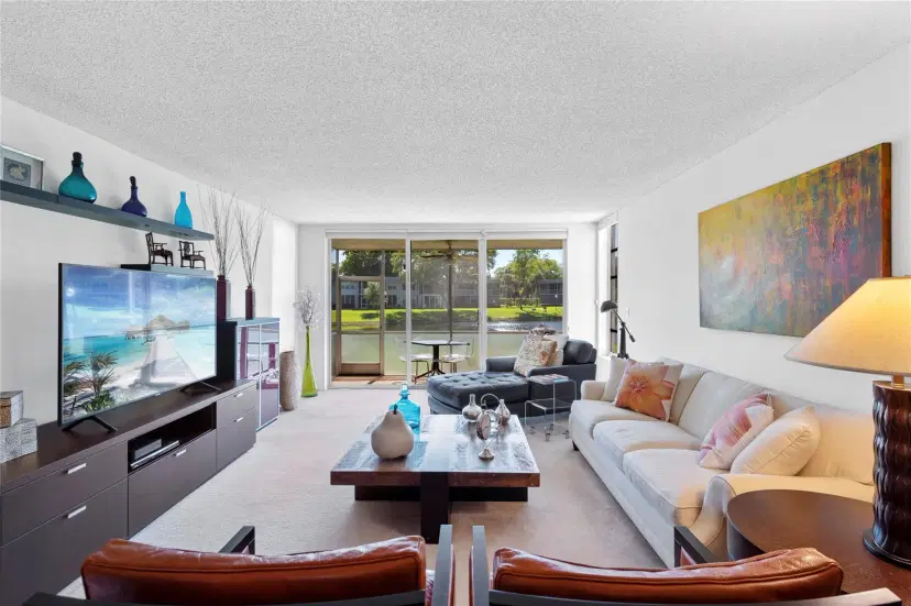 Picture of 4240 Oaks Ter 105, Pompano Beach FL 33069