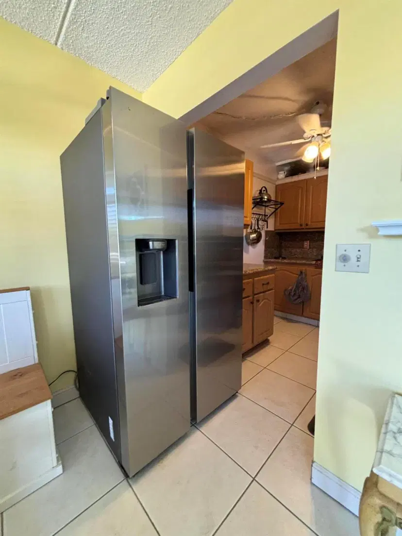 Picture of 3300 Springdale Boulevard 117, Palm Springs FL 33461