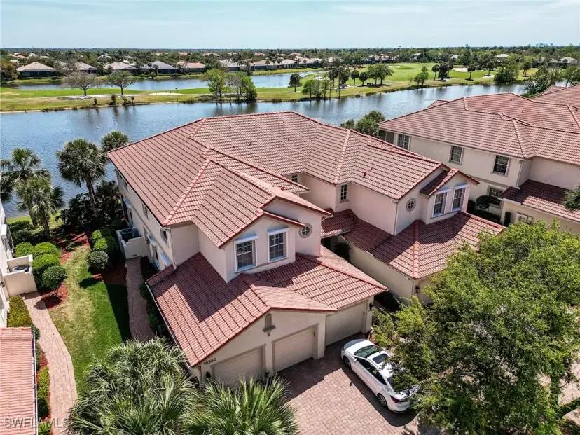 Picture of 16550 Crownsbury Way 101, Fort Myers FL 33908