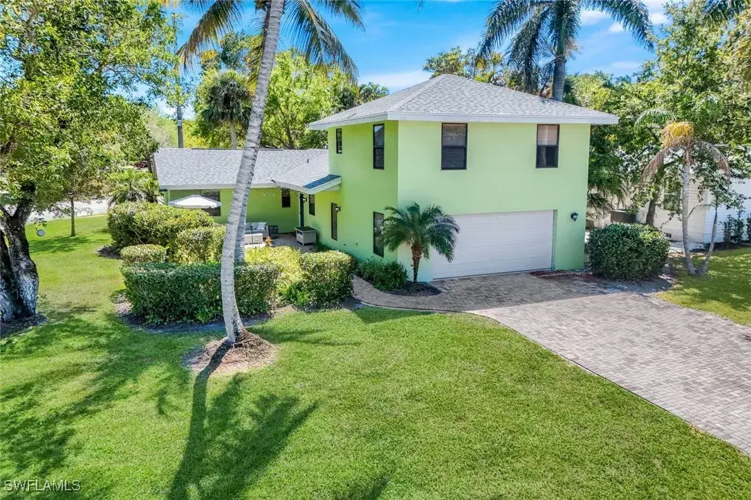 Picture of 1275 8Th Ave N, Naples, FL 34102