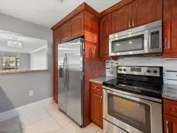 Picture of 371 S Hollybrook Dr 102, Pembroke Pines, FL 33025