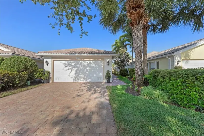 Picture of 28970 Vermillion Ln, Bonita Springs FL 34135
