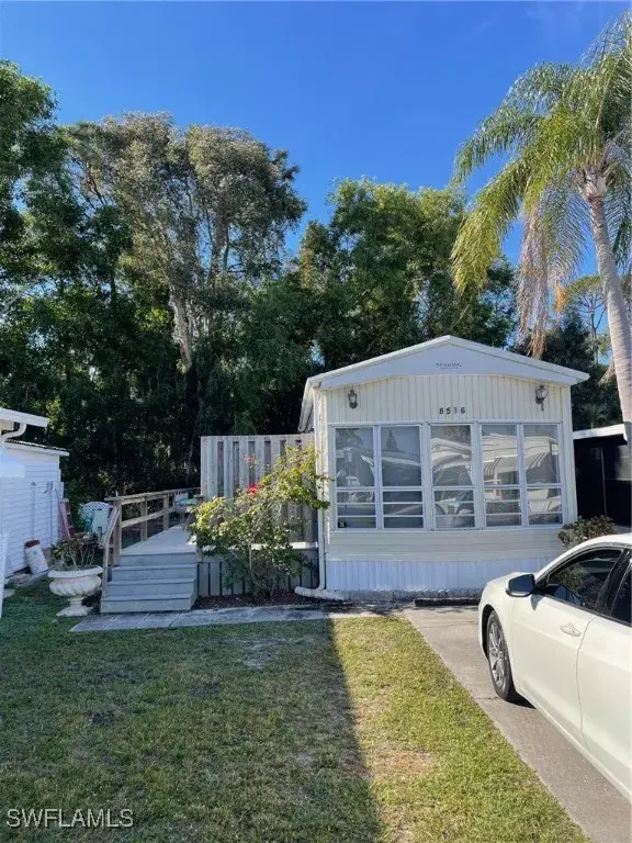 Picture of 8516 Pepperwood Dr, Estero, FL 33928