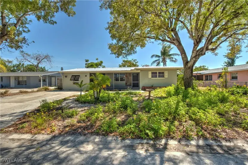 Picture of 4855 Hampton Ct, Fort Myers FL 33907