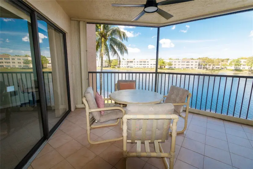 Picture of 7531 Fairfax Dr 202-H, Tamarac FL 33321